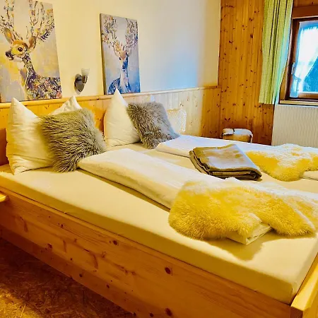 Gasthof Veitenhof Kaisertal Hotel *